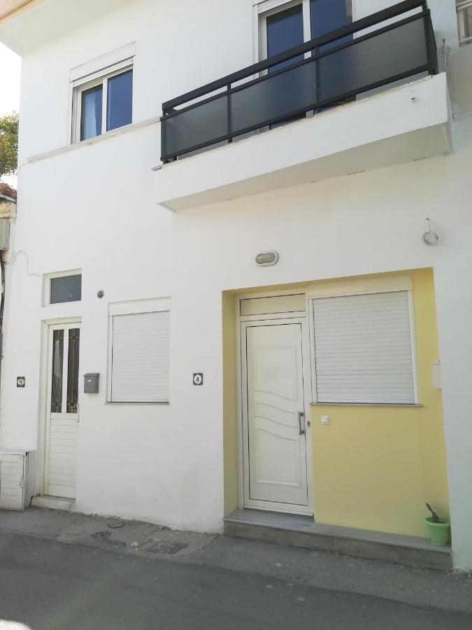 Happy Days Home Apartment Und Studio/Penthouse Ialisos Exterior foto