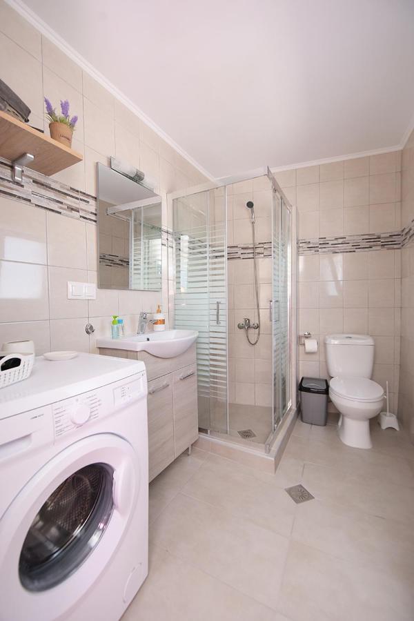 Happy Days Home Apartment Und Studio/Penthouse Ialisos Exterior foto